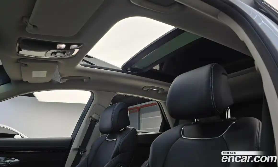 Genesis GV70 2023 2.5 Автомат в Москве № 12866, фото 14