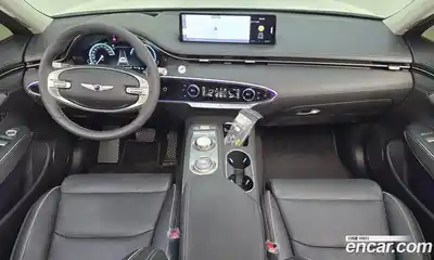 Genesis GV70 2023 2.5 Автомат в Москве № 12866, миниатюра 3