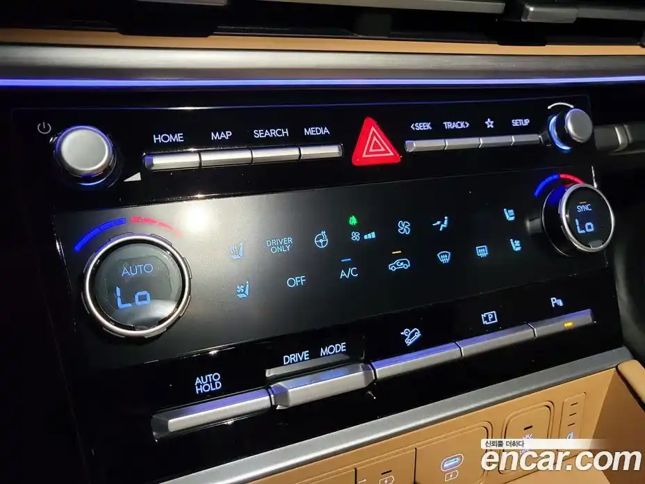 Hyundai Santa Fe 2025 1.6 Автомат в Москве № 129454, фото 13