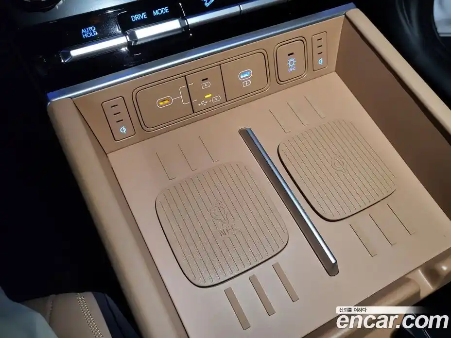 Hyundai Santa Fe 2025 1.6 Автомат в Москве № 129454, фото 14