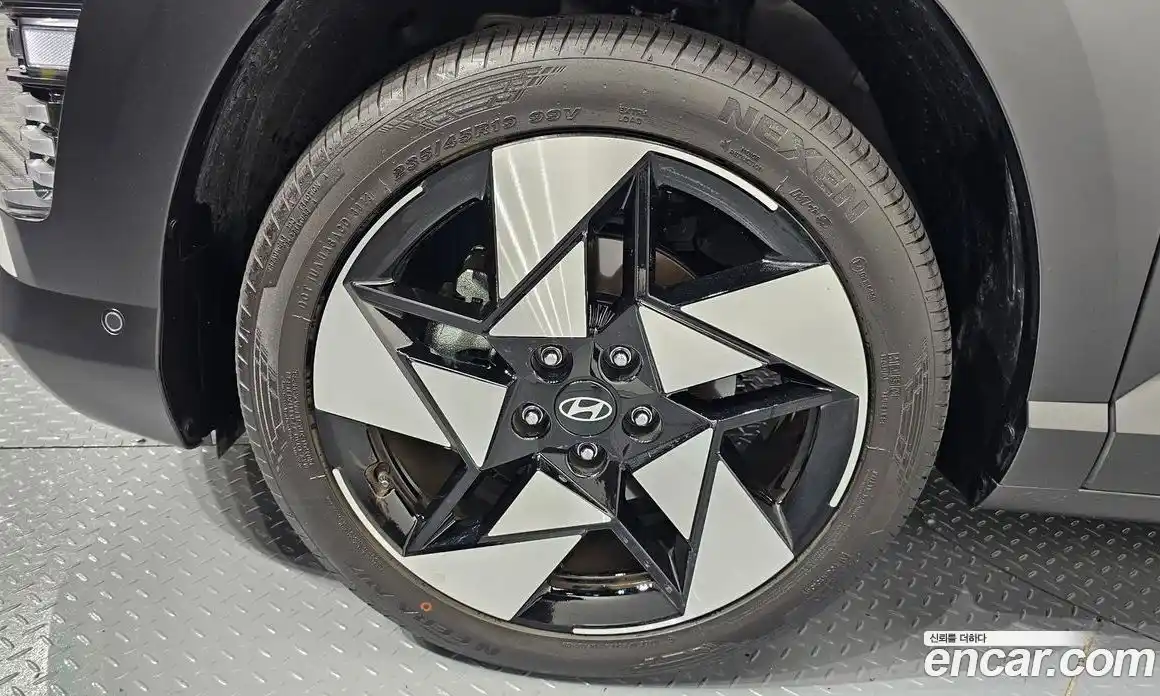 Hyundai Kona 2023 1.6 Автомат в Москве № 129792, фото 13