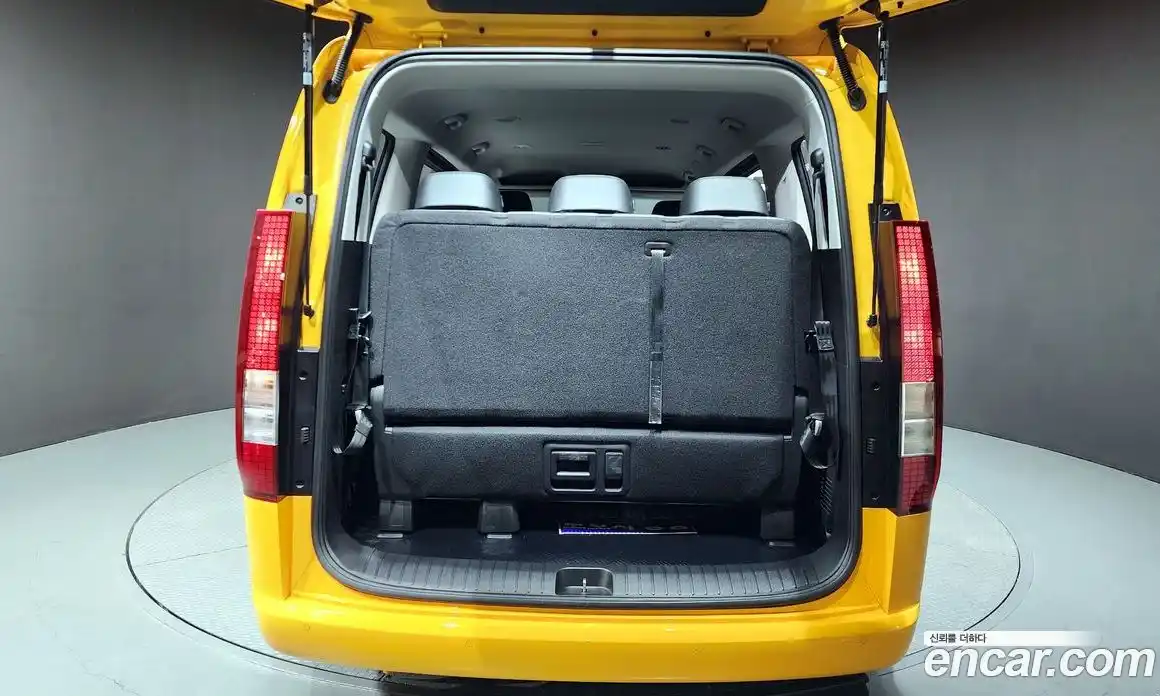 Hyundai Staria 2022 3.5 Автомат в Москве № 130638, фото 5