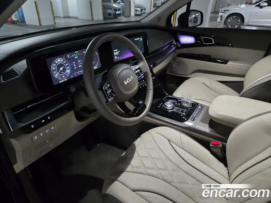 Kia Canival 2023 3.5 Автомат в Москве № 131592, фото 11