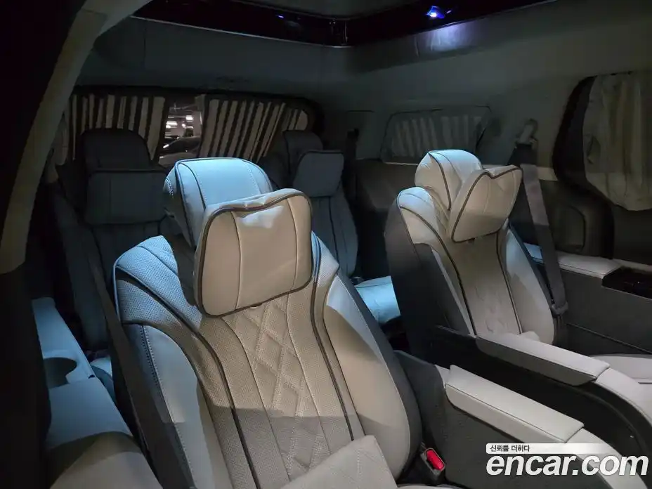 Kia Canival 2023 3.5 Автомат в Москве № 131592, фото 17