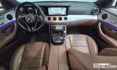 Mercedes-Benz E-Class 2021 2.0 Автомат в Москве № 136873, миниатюра 11