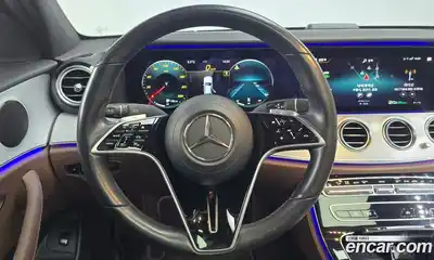 Mercedes-Benz E-Class 2021 2.0 Автомат в Москве № 136873, миниатюра 12