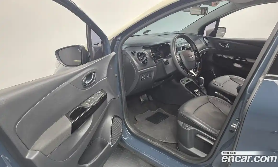 Renault QM3 2017 1.5 Автомат в Москве № 138600, фото 14