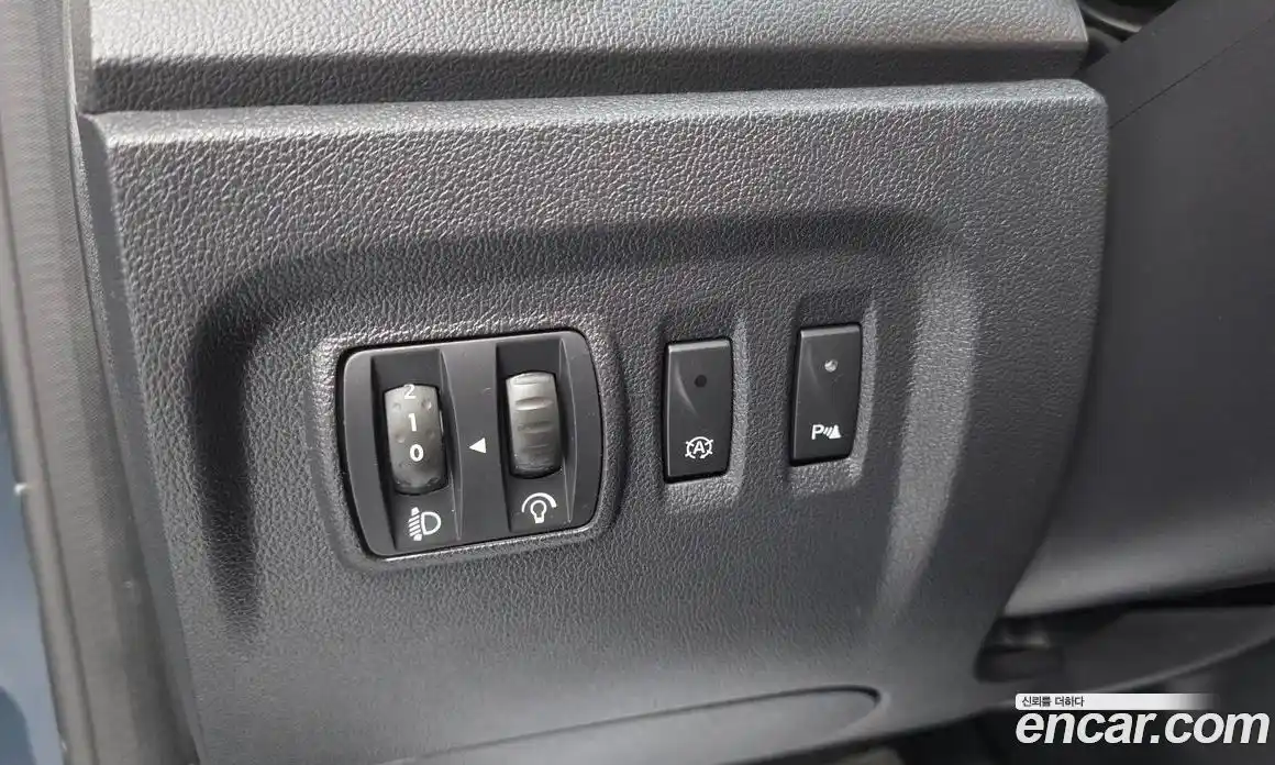 Renault QM3 2017 1.5 Автомат в Москве № 138600, фото 15