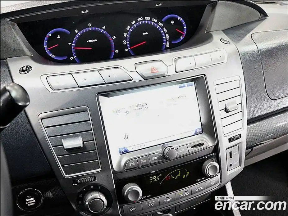 SsangYong Korando 2014 2.0 Автомат в Москве № 147504, фото 7