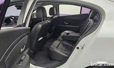 Renault SM3 2016 1.6 Автомат в Москве № 148387, миниатюра 5