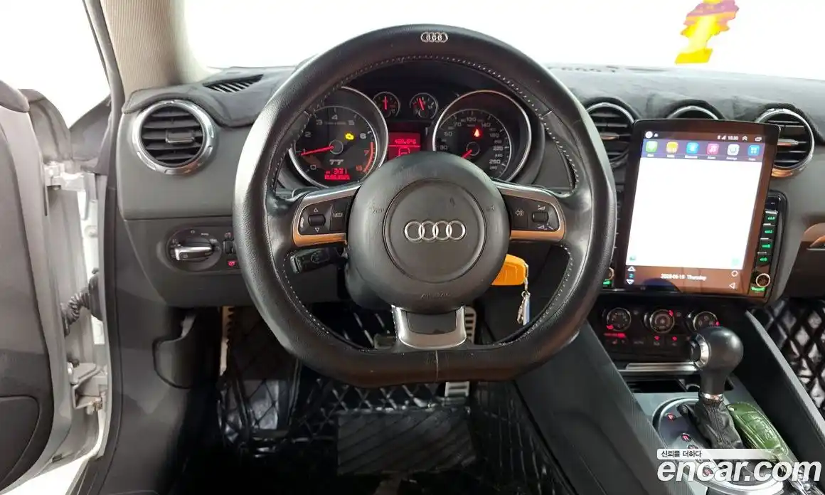 Audi TT 2008 2.0 Автомат в Москве № 149371, фото 13