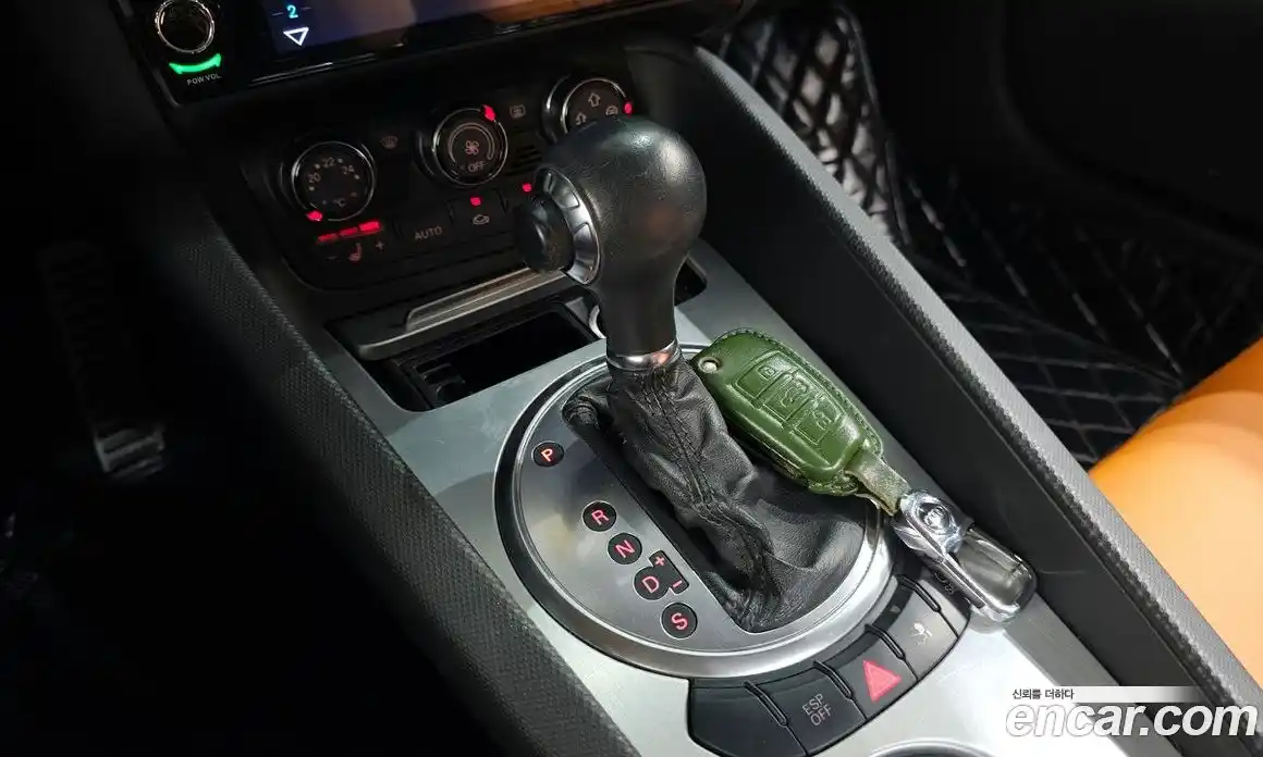 Audi TT 2008 2.0 Автомат в Москве № 149371, фото 9