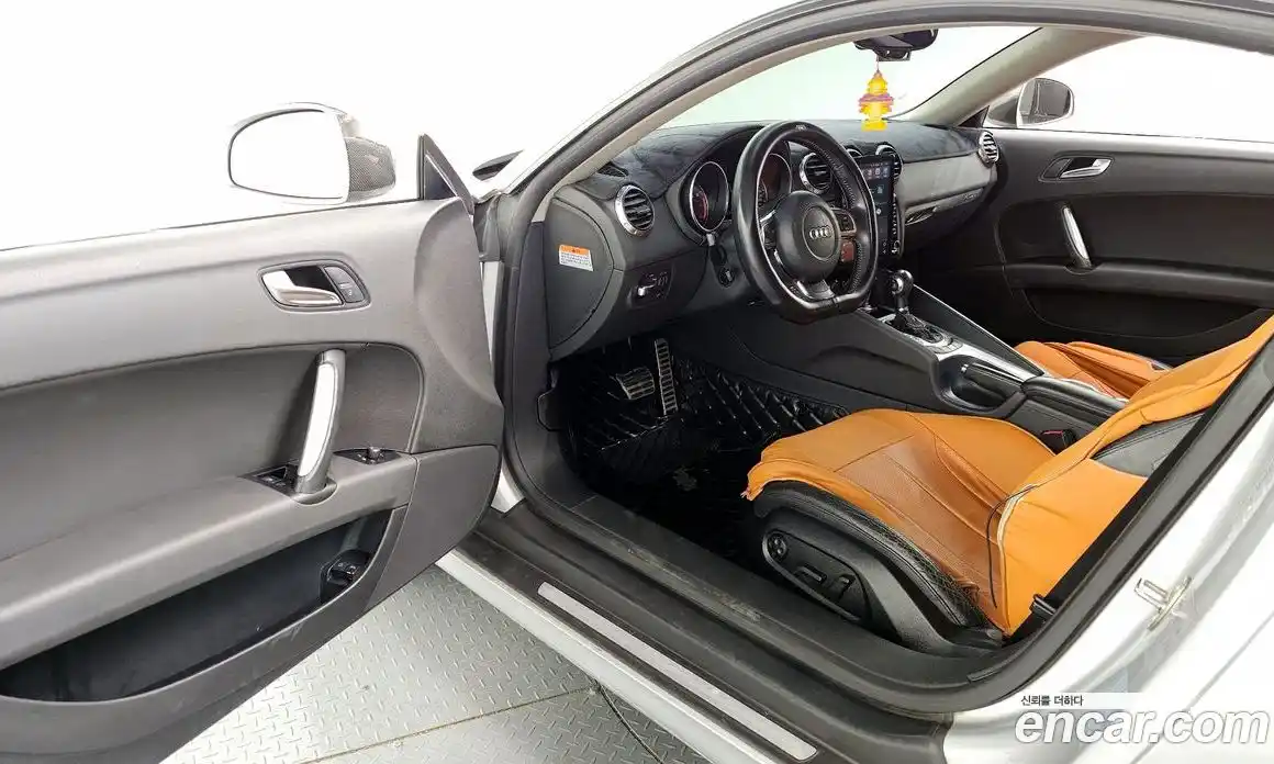 Audi TT 2008 2.0 Автомат в Москве № 149371, фото 10