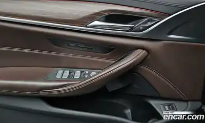 BMW 5-Series 2020 2.0 Автомат в Москве № 152332, миниатюра 3