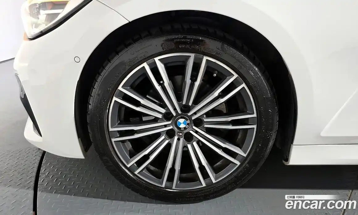 BMW 3-Series 2022 2.0 Автомат в Москве № 153983, фото 4