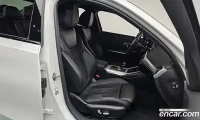 BMW 3-Series 2022 2.0 Автомат в Москве № 153983, миниатюра 9