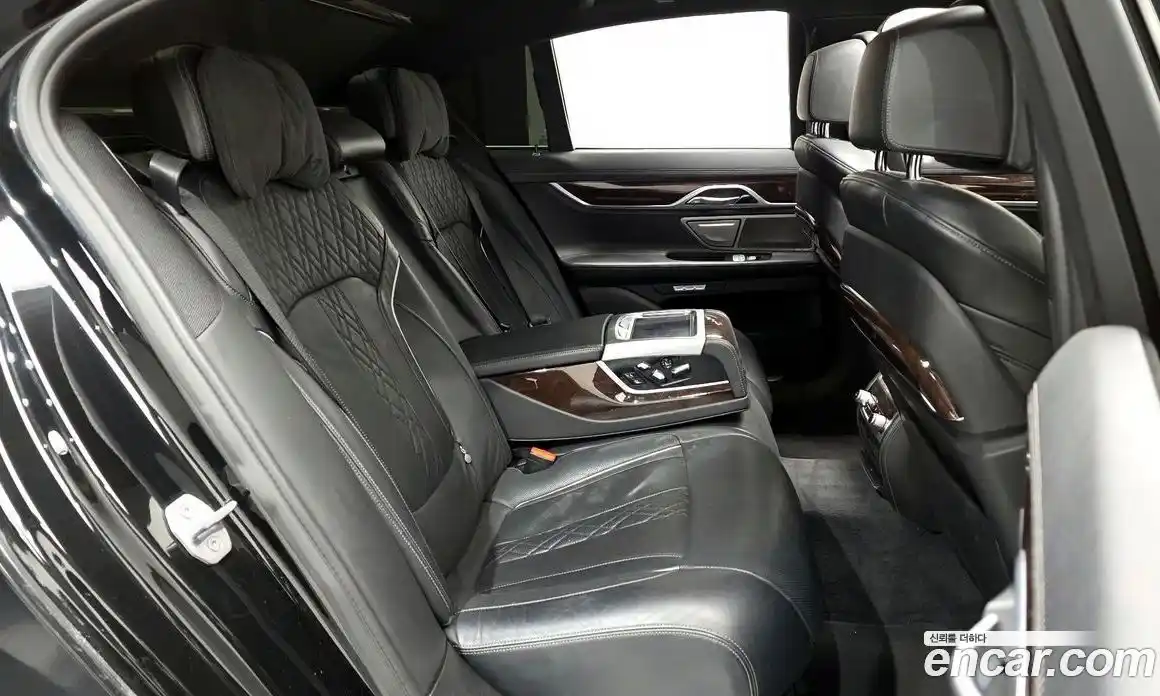 BMW 7-Series 2016 3.0 Автомат в Москве № 158124, фото 9
