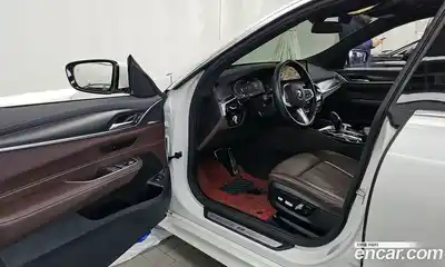 BMW Gran Turismo, 2023