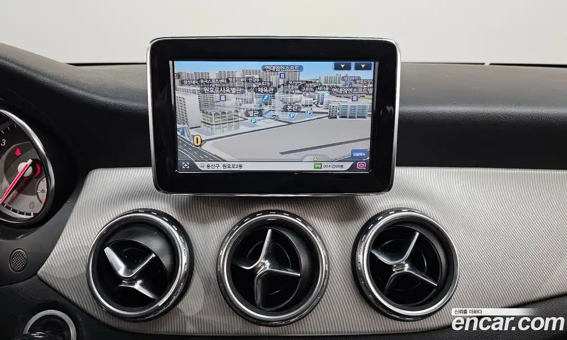 Mercedes-Benz GLA-Class 2015 2.1 Автомат в Москве № 160521, фото 9