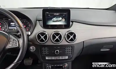 Mercedes-Benz B-Class 2016 2.1 Автомат в Москве № 160533, миниатюра 11