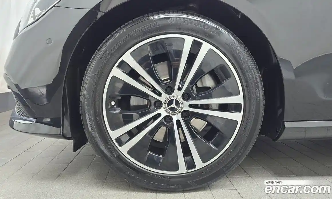 Mercedes-Benz E-Class 2021 2.0 Автомат в Москве № 161104, фото 7