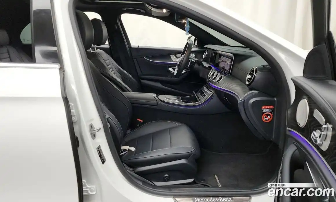 Mercedes-Benz E-Class 2023 1.9 Автомат в Москве № 161491, фото 20