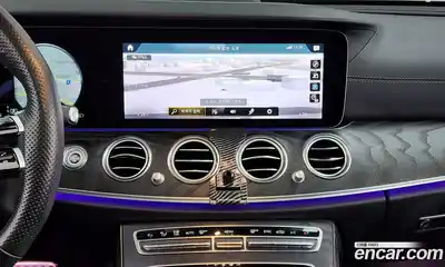 Mercedes-Benz E-Class 2023 1.9 Автомат в Москве № 161491, миниатюра 9