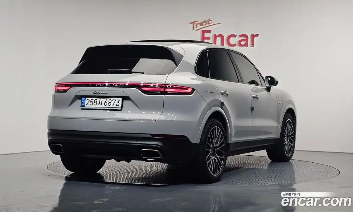 Porsche Cayenne 2021 3.0 Автомат в Москве № 165307, фото 16