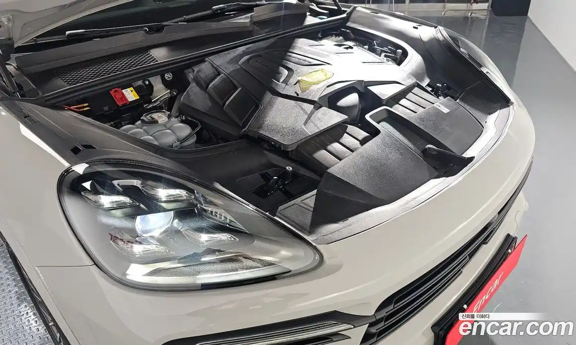 Porsche Cayenne 2021 3.0 Автомат в Москве № 165307, фото 8