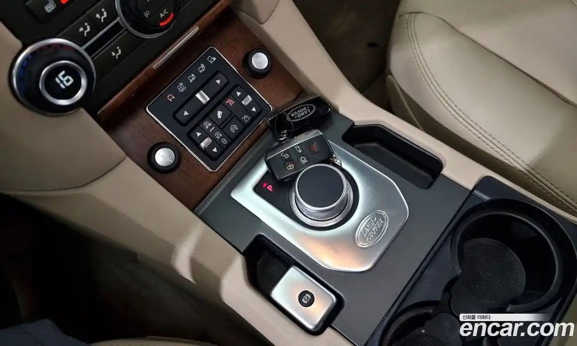 Land Rover Discovery 2016 3.0 Автомат в Москве № 166475, фото 9