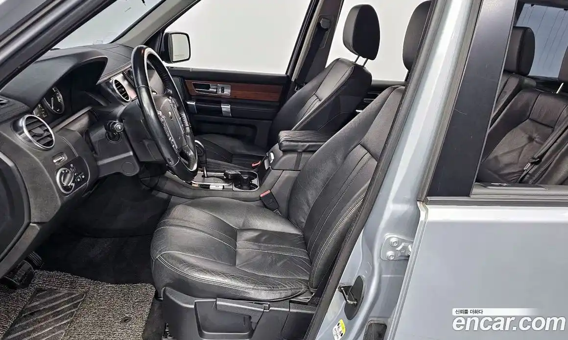 Land Rover Discovery 2010 2.7 Автомат в Москве № 166616, фото 4