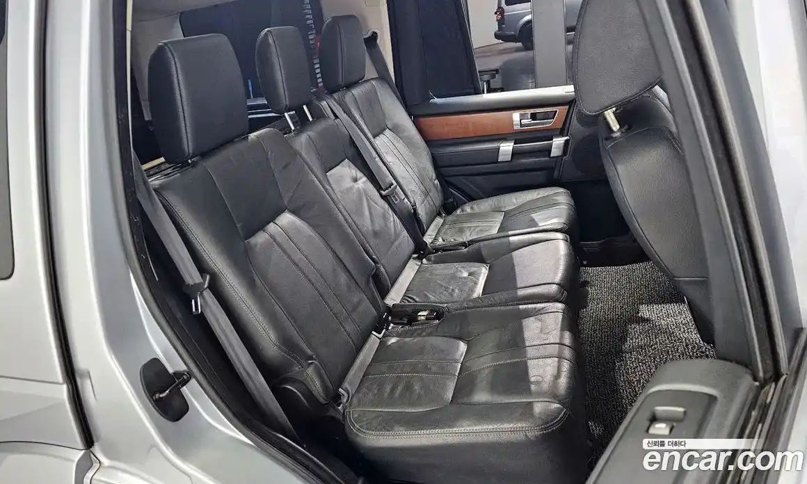 Land Rover Discovery 2010 2.7 Автомат в Москве № 166616, фото 7