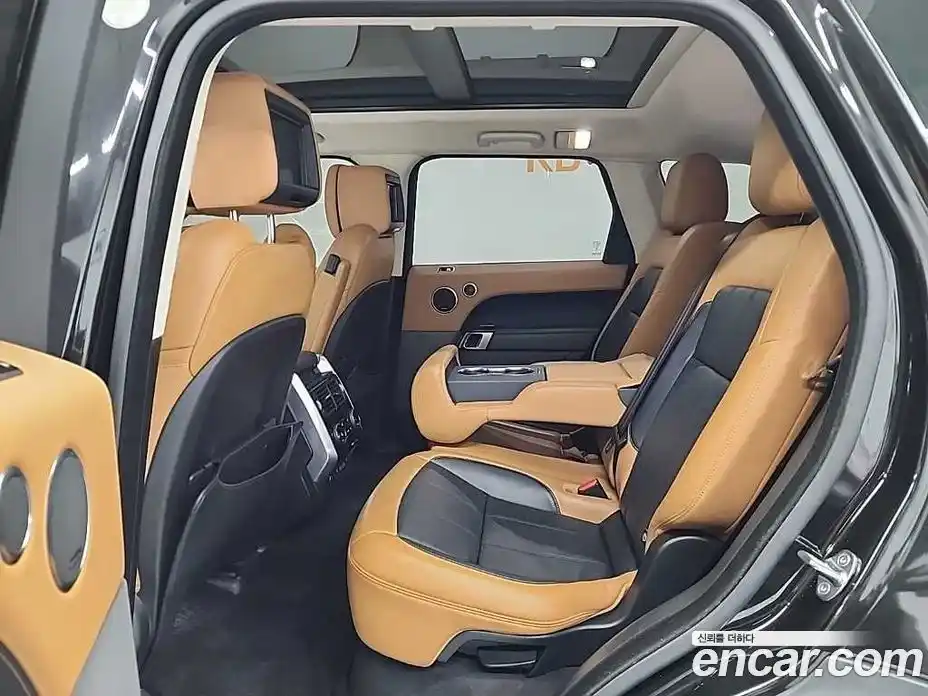 Land Rover Range-Rover Sport 2019 3.0 Автомат в Москве № 166857, фото 12