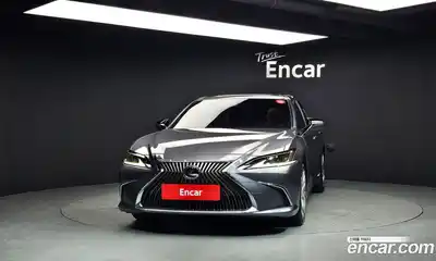 Lexus ES 2021 2.5 Автомат в Москве № 168305, миниатюра 3