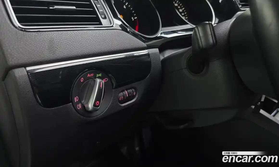 Volkswagen Jetta 2015 2.0 Автомат в Москве № 168795, фото 18