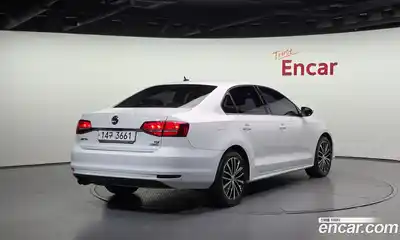Volkswagen Jetta 2015 2.0 Автомат в Москве № 168795, миниатюра 2