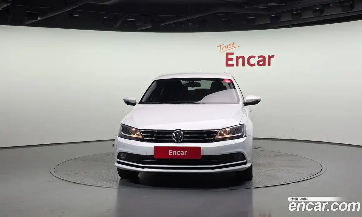 Volkswagen Jetta 2015 2.0 Автомат в Москве № 168795, фото 3