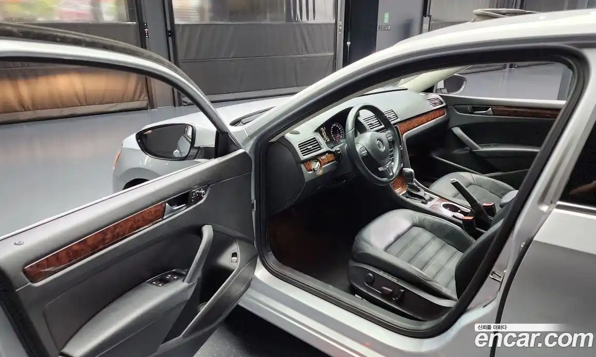 Volkswagen Passat 2013 2.5 Автомат в Москве № 168808, фото 20