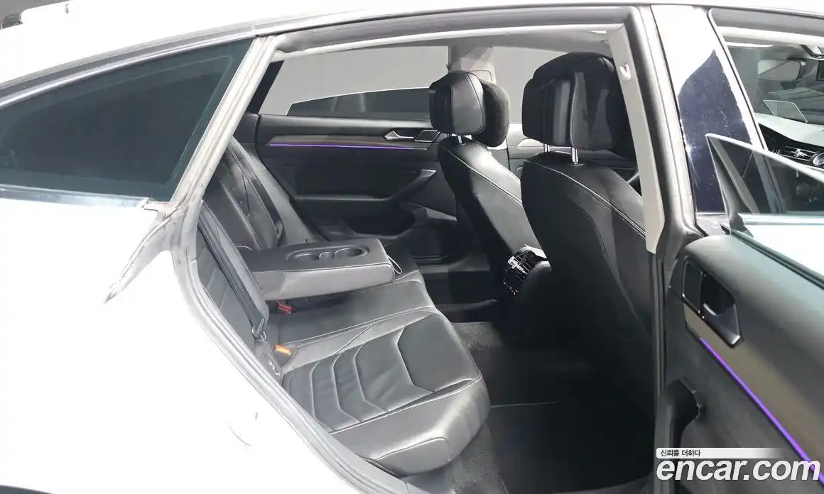 Volkswagen Arteon 2020 2.0 Автомат в Москве № 168827, фото 13