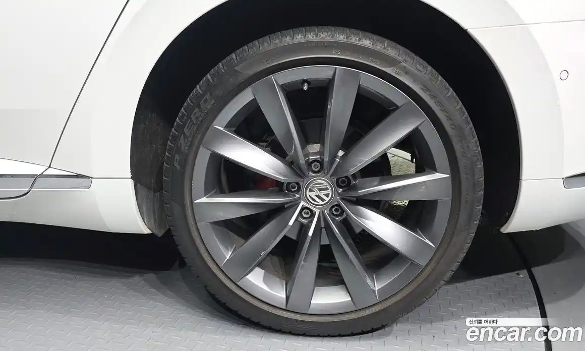 Volkswagen Arteon 2020 2.0 Автомат в Москве № 168827, фото 16