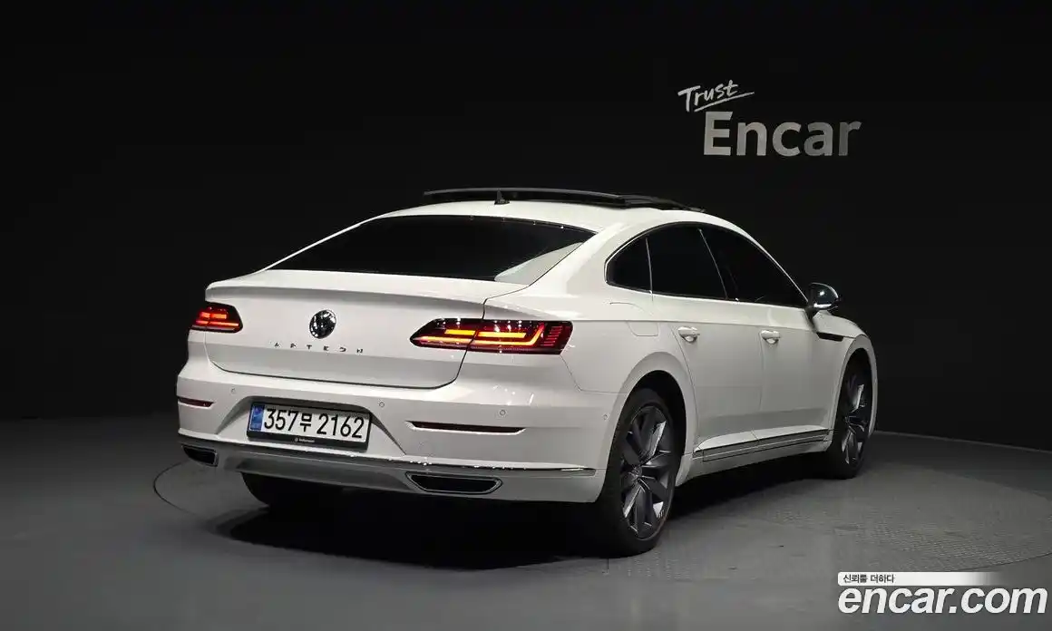 Volkswagen Arteon 2020 2.0 Автомат в Москве № 168827, фото 4