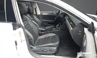 Volkswagen Arteon 2020 2.0 Автомат в Москве № 168827, миниатюра 10