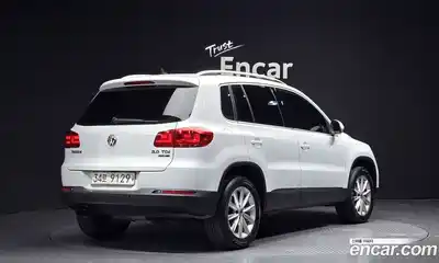 Volkswagen Tiguan 2014 2.0 Автомат в Москве № 169114, миниатюра 2