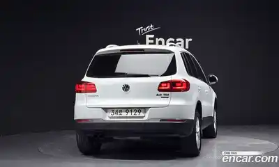 Volkswagen Tiguan 2014 2.0 Автомат в Москве № 169114, миниатюра 4