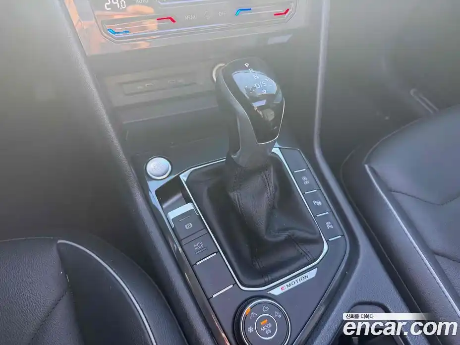 Volkswagen Tiguan 2023 2.0 Автомат в Москве № 169178, фото 11