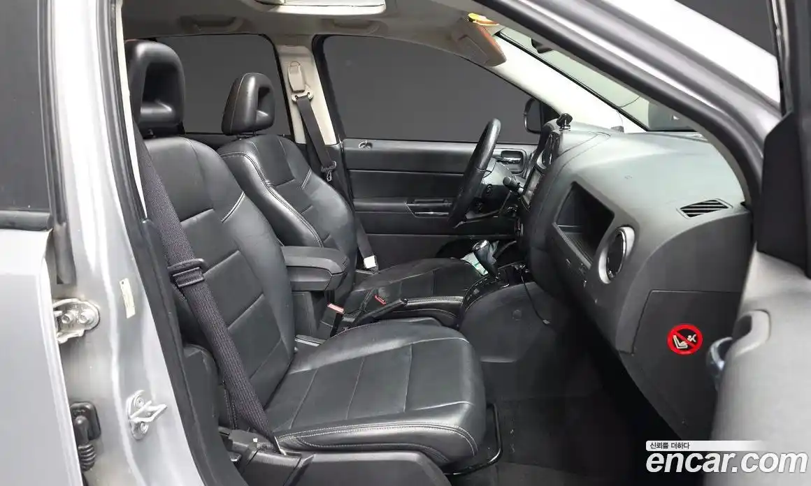 Jeep Compass 2009 2.4 Автомат в Москве № 169895, фото 19