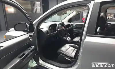 Jeep Compass 2009 2.4 Автомат в Москве № 169895, миниатюра 9