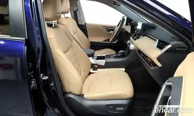 Toyota RAV4 2023 2.5 Автомат в Москве № 170213, миниатюра 11