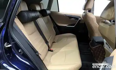 Toyota RAV4 2023 2.5 Автомат в Москве № 170213, миниатюра 12