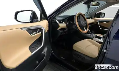 Toyota RAV4 2023 2.5 Автомат в Москве № 170213, миниатюра 10